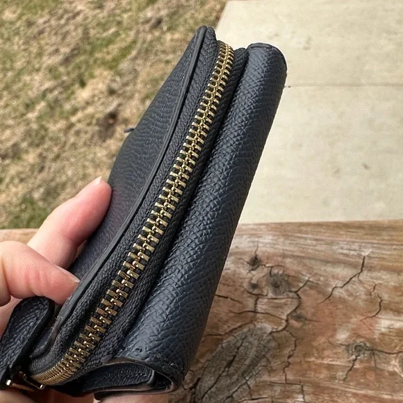 Coach Midnight Crossgrain Leather Vintage Wallet with zip inside pocket - Picture 9 of 11